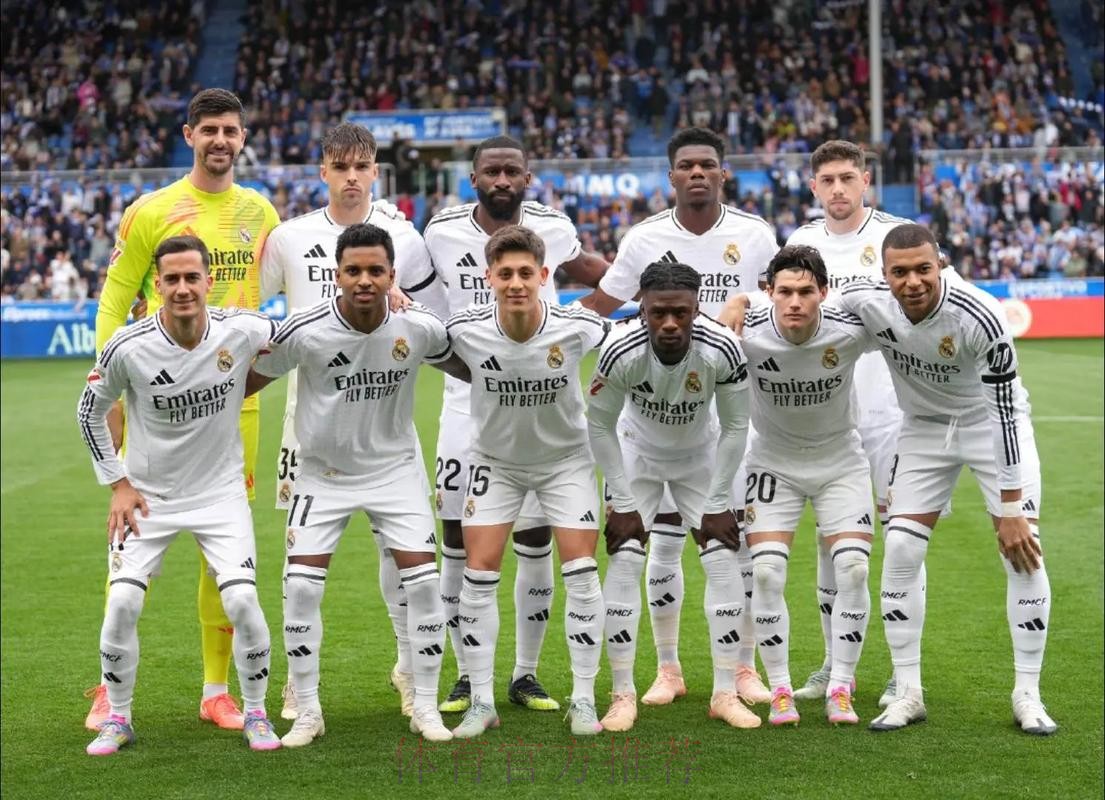 马卡:皇马一线队剩12人可用 对塞维多名小将会登场 马卡:皇马一线队剩12人可用 对塞维多名小将会登场